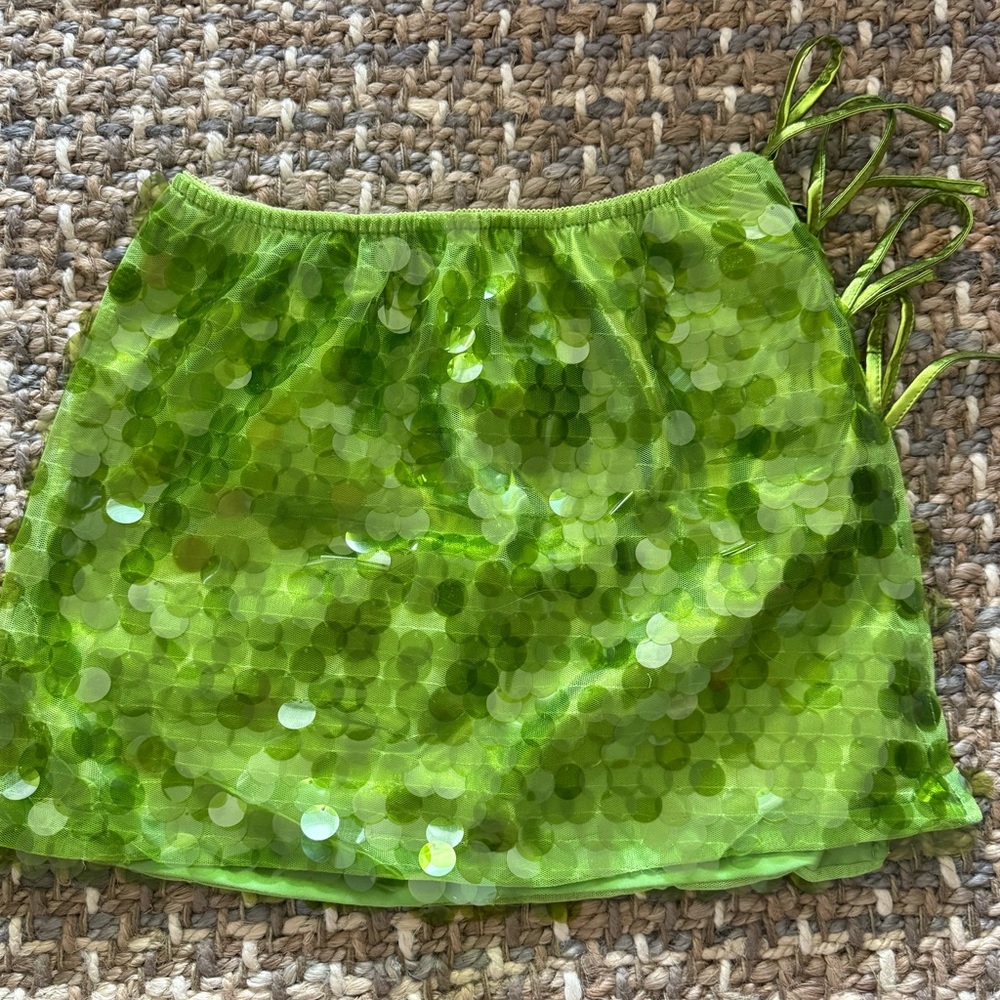 FINAL PRICE ❤️‍🔥 NWOT GREEN SEQUIN MINI SKIRT SIZE SMALL - Picture 11 of 14